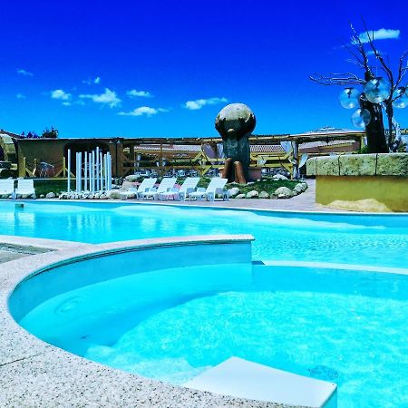 Hotel Minnia Budoni Extérieur photo