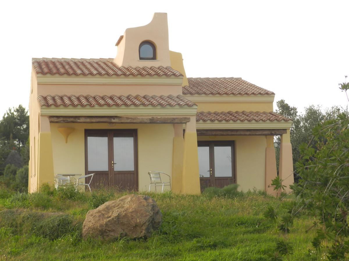 Hotel Minnia Budoni Extérieur photo