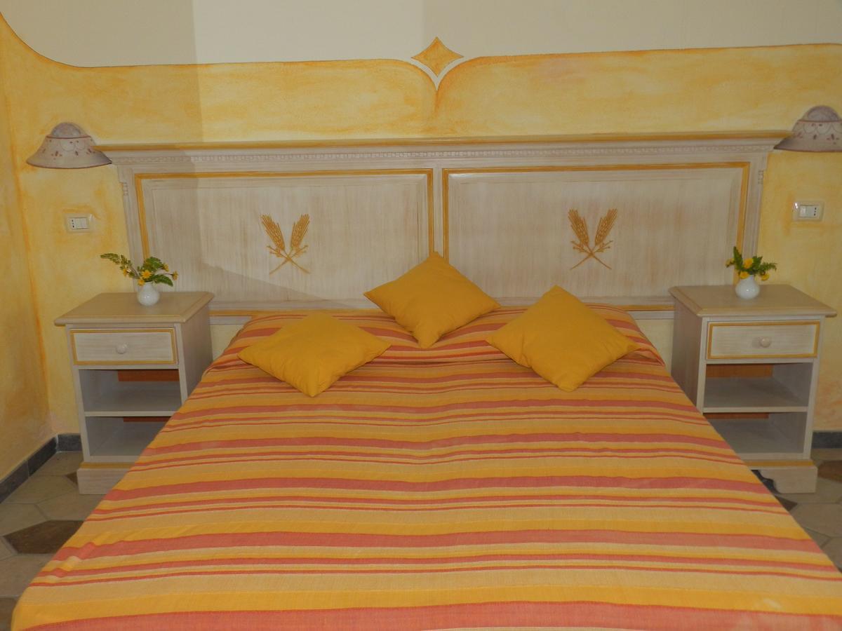 Hotel Minnia Budoni Extérieur photo